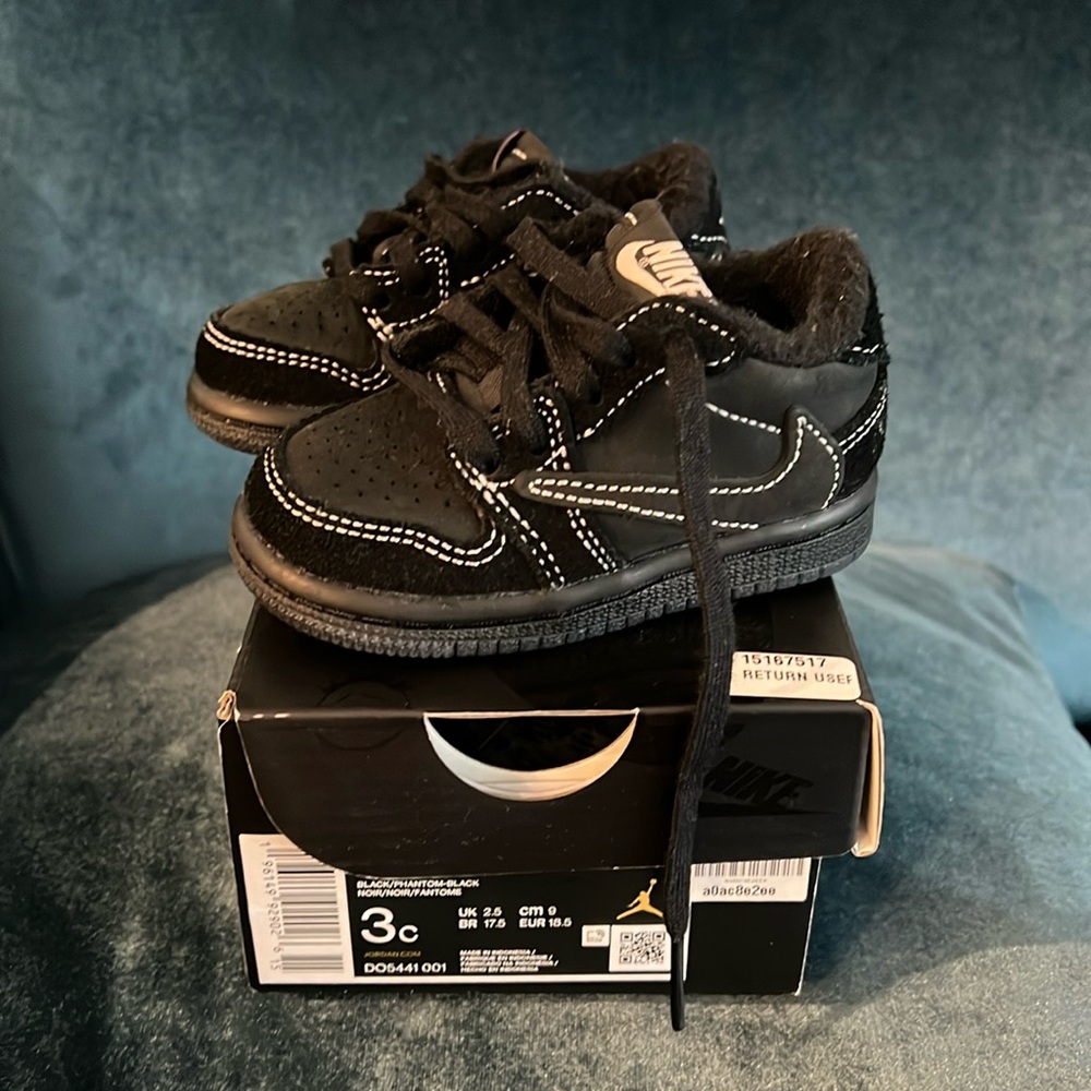 Travis Scott X Air Jordan 1 Retro Black Phantom Baby